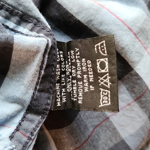 SQ Men's Button Down Shirt, XL, Black Pearlized Buttons, Ginghim on Cuff - Picture 7 of 8